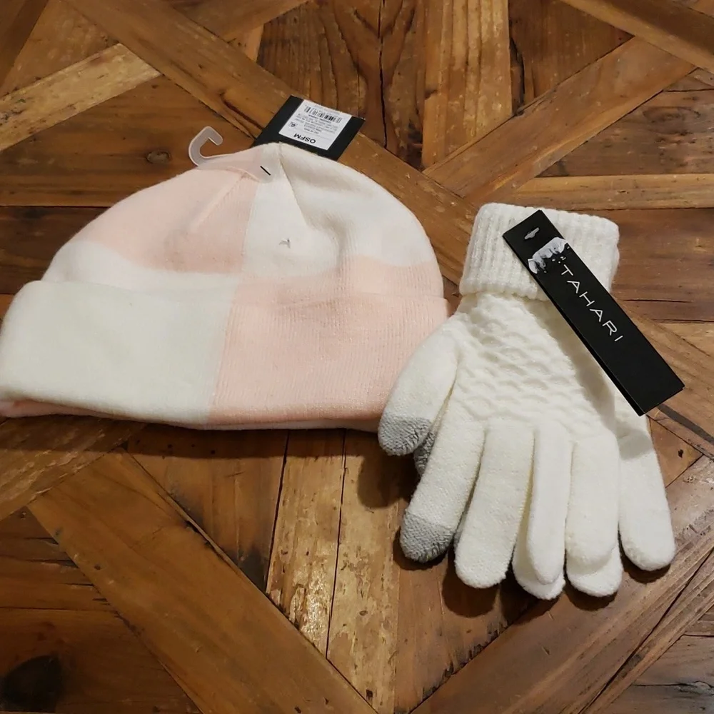 Art Class Hat & Tahari gloves